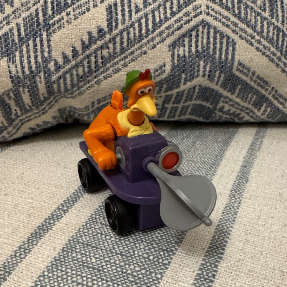 🏖️2/$5🏖️ 2000 Dreamworks Chicken Run Gingers Eggstream Escape Toy Burger King